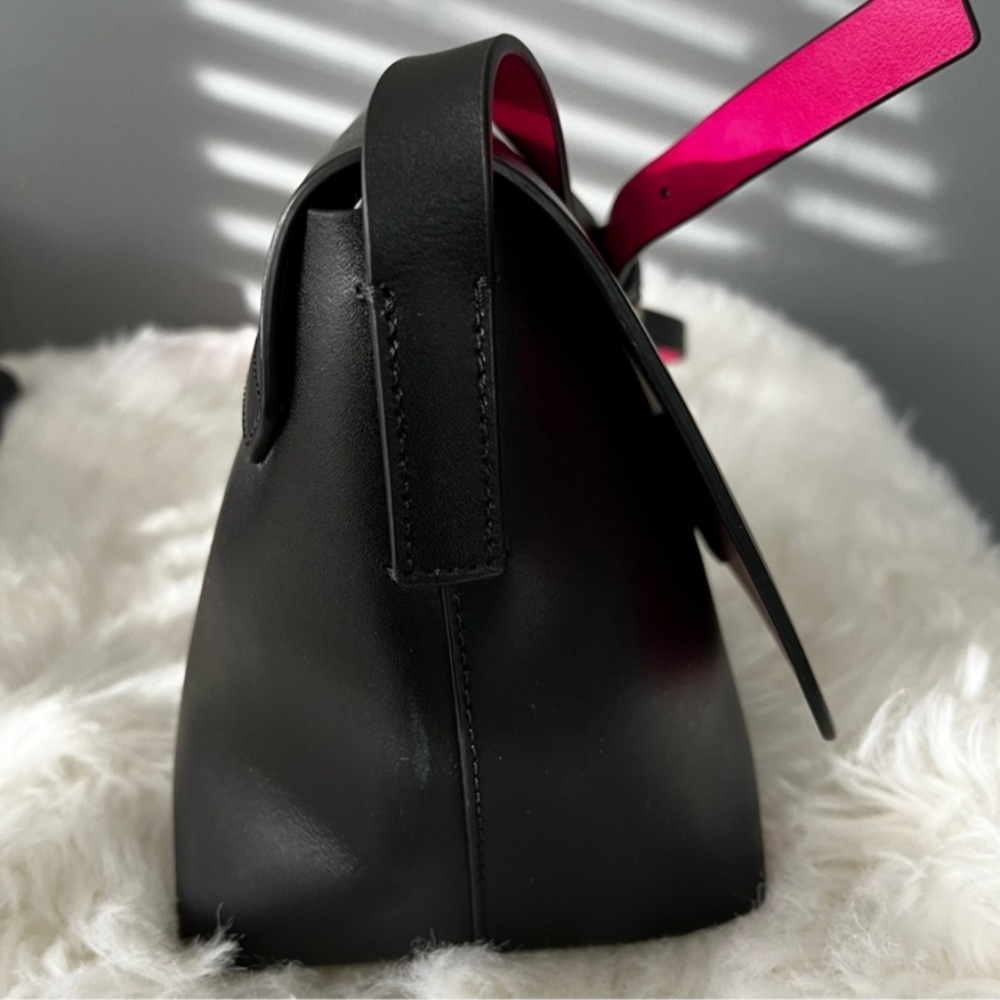 Kate Spade Madie Crossbody w/Hot Pink Interior - Picture 8 of 11